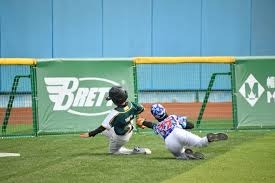 76人主场失利 恩比德受犯规困扰